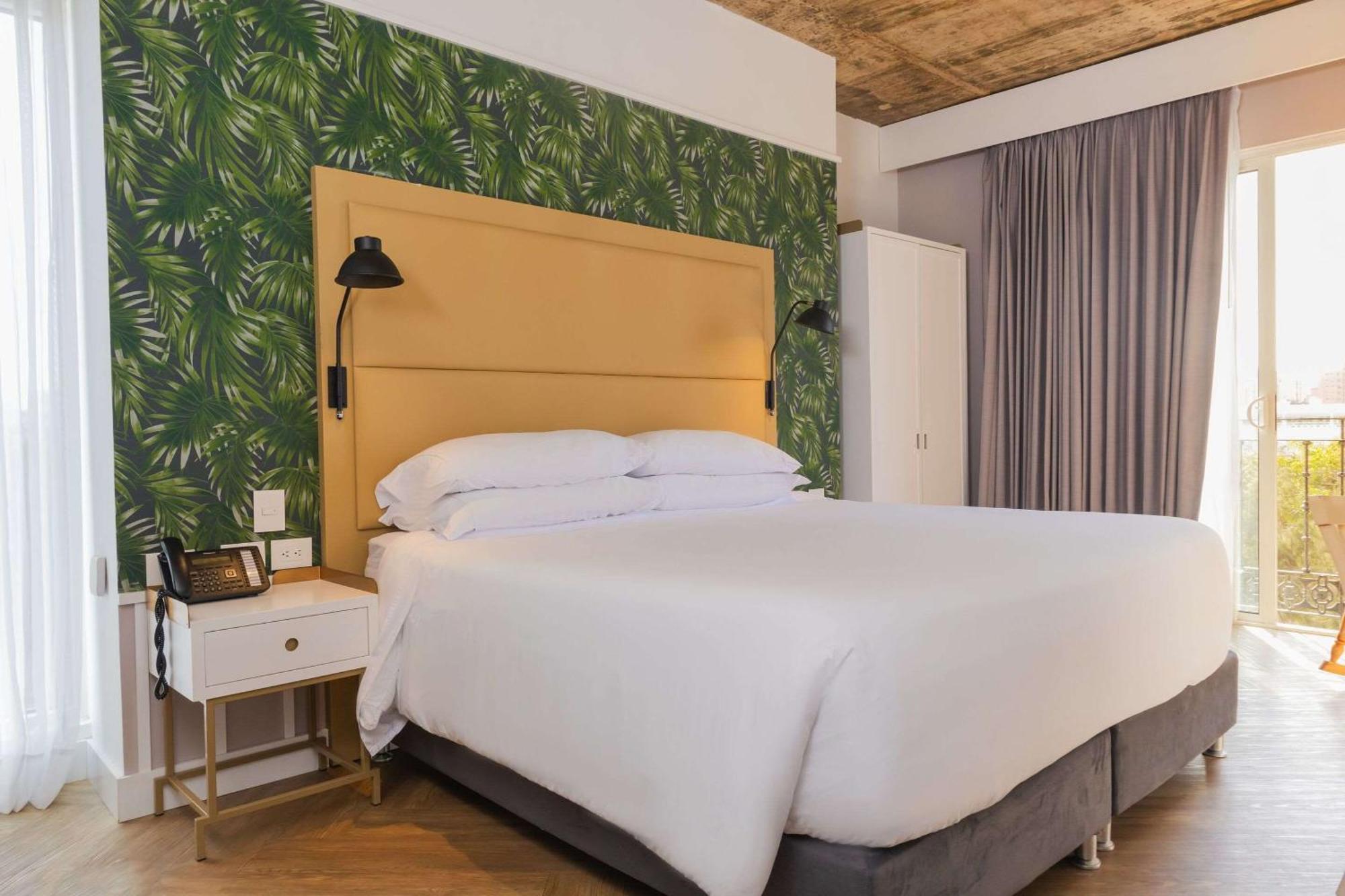 Faranda Collection Barranquilla, A Member Of Radisson Individuals Hotel Barranquilla  Kültér fotó A bedroom at the hotel