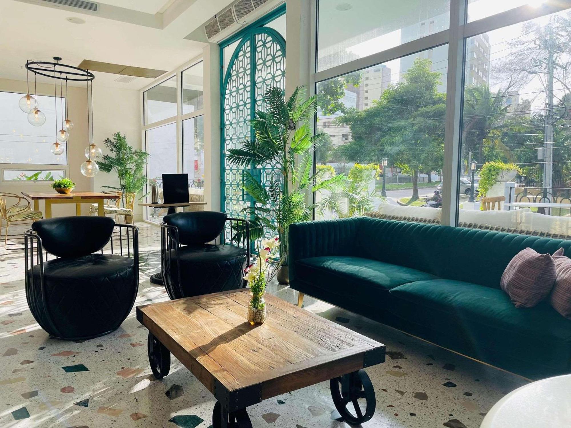Faranda Collection Barranquilla, A Member Of Radisson Individuals Hotel Barranquilla  Kültér fotó The lobby of the hotel