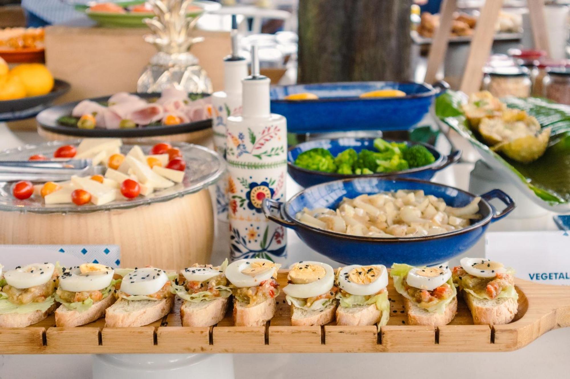 Faranda Collection Barranquilla, A Member Of Radisson Individuals Hotel Barranquilla  Kültér fotó A buffet